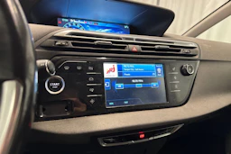 valkoinen Citroën Grand C4 Picasso 2015 kuva 13.