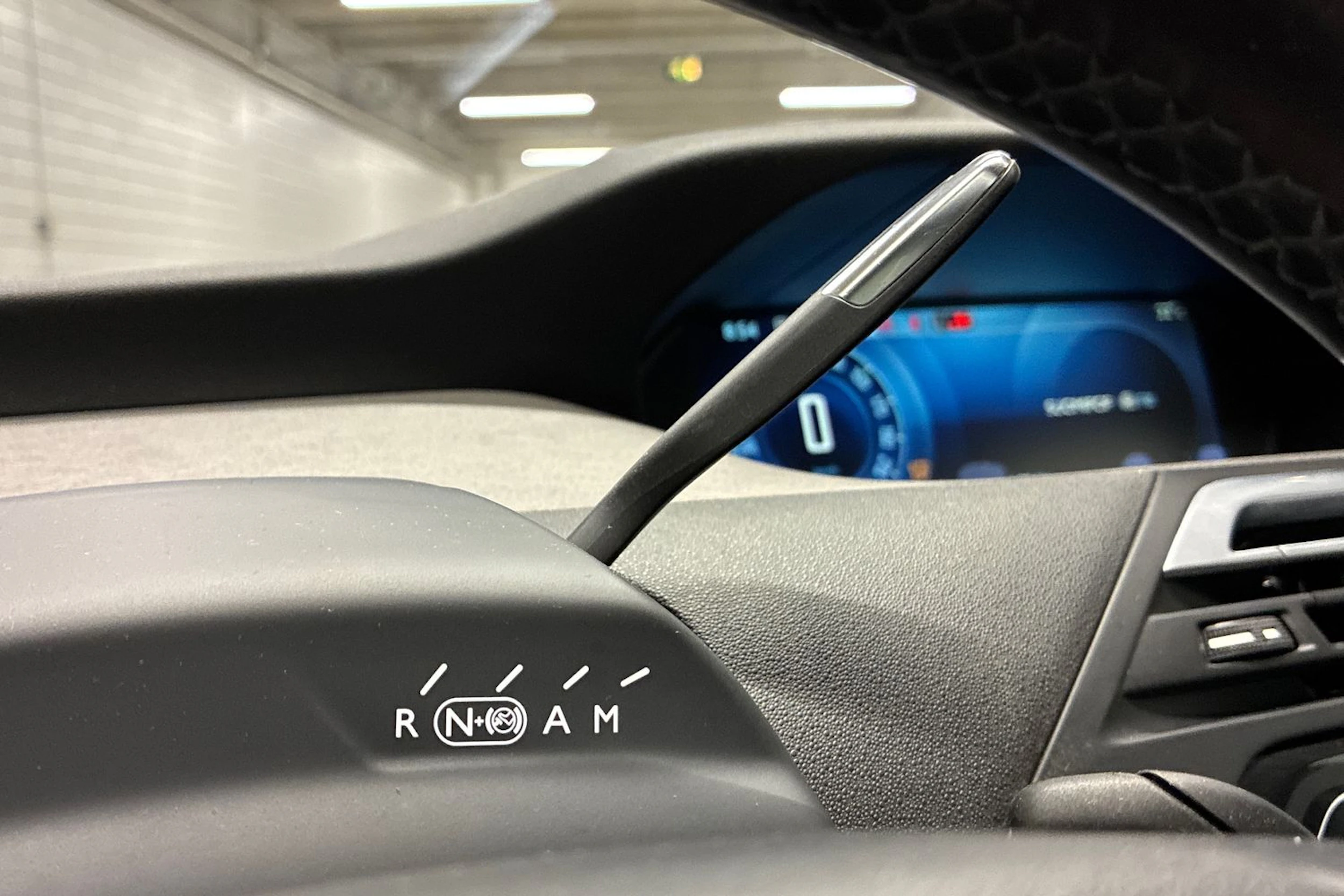 valkoinen Citroën Grand C4 Picasso 2015 kuva 16.