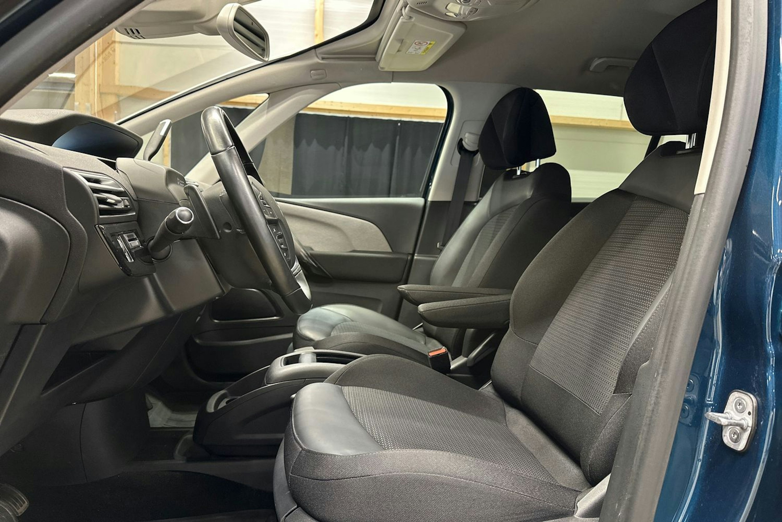 sininen Citroën Grand C4 Spacetourer 2021 kuva 15.