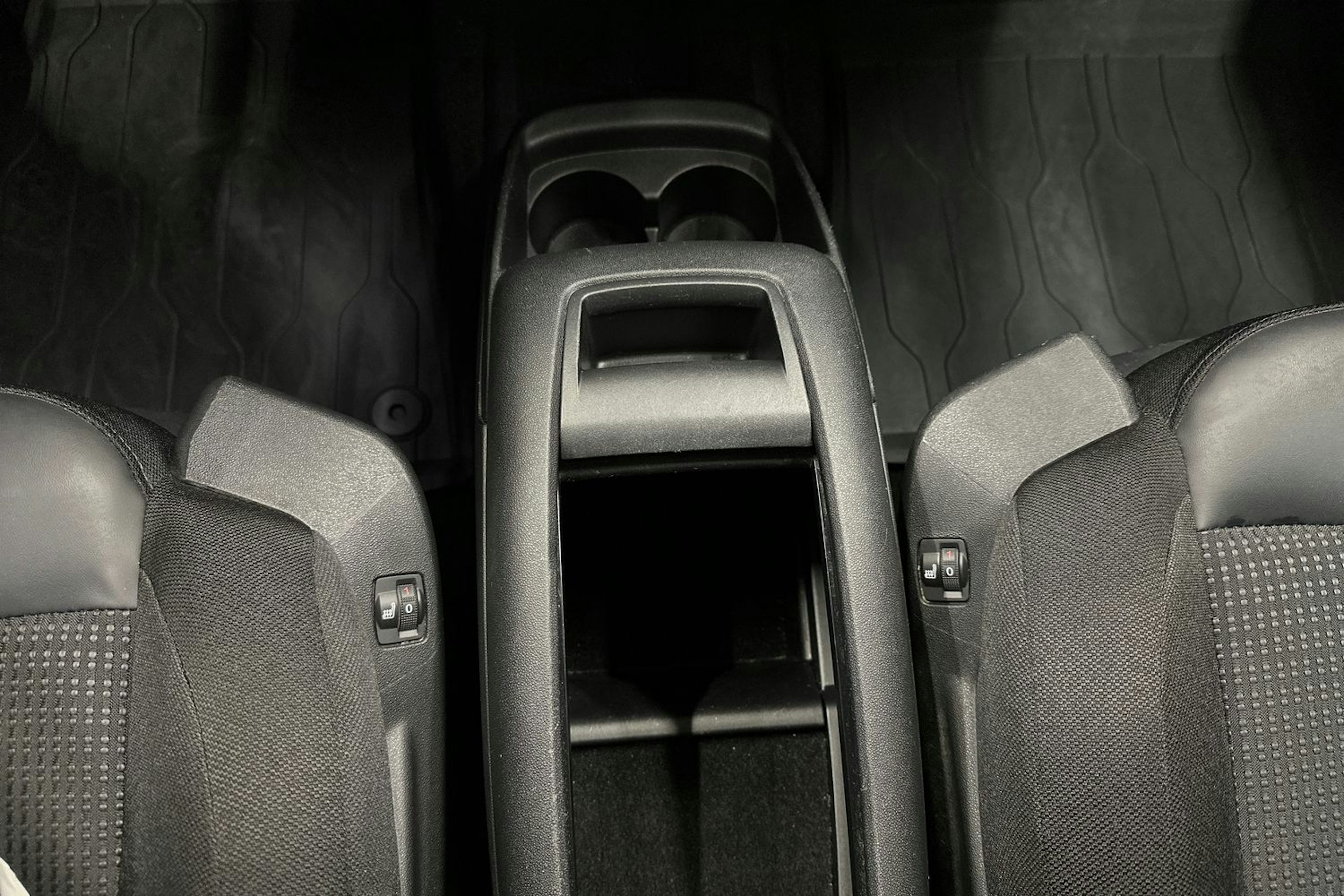 sininen Citroën Grand C4 Spacetourer 2021 kuva 24.