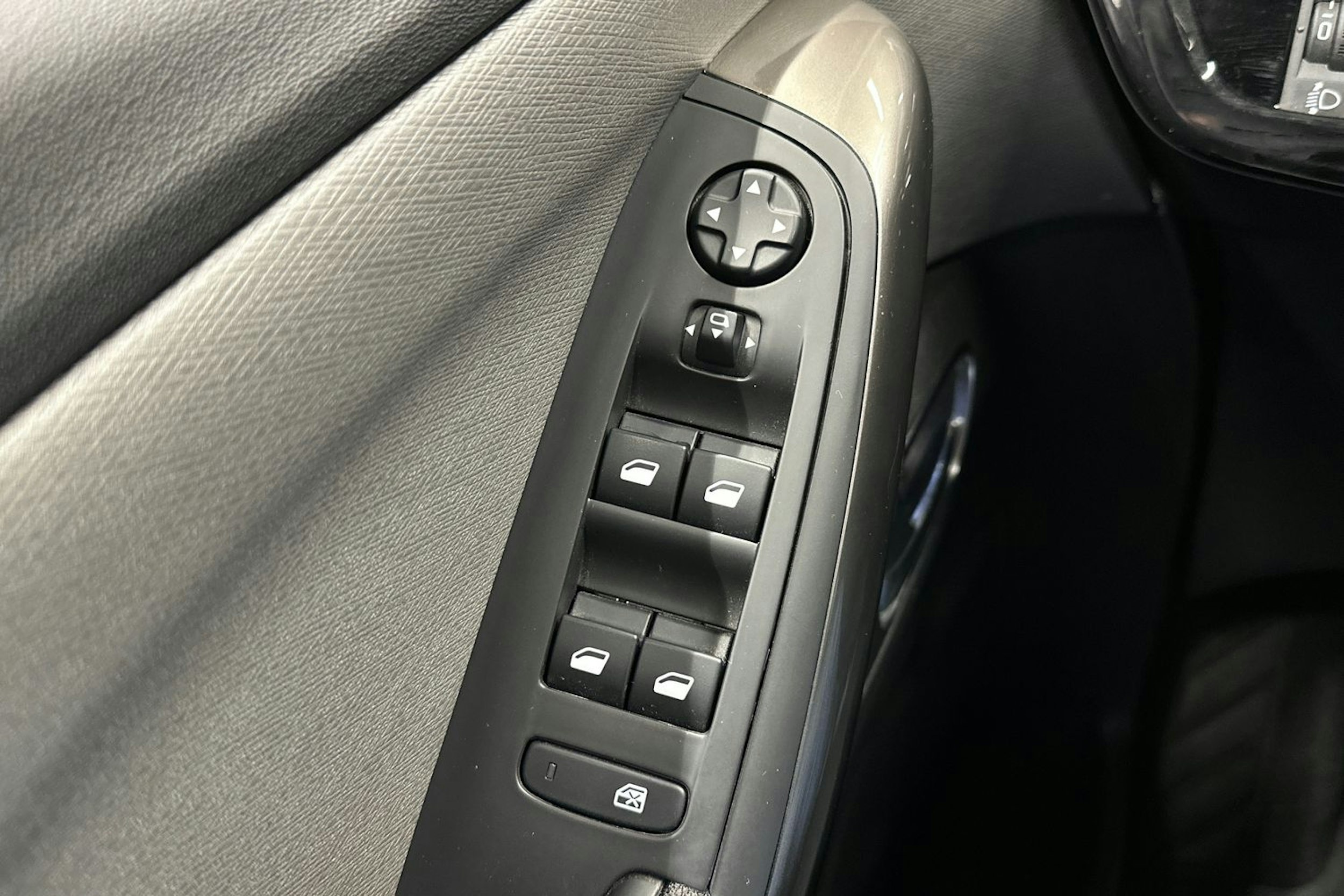 sininen Citroën Grand C4 Spacetourer 2021 kuva 29.