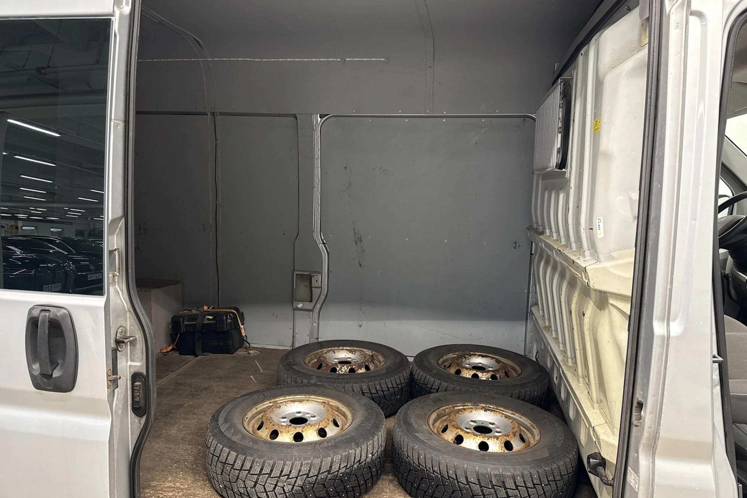 hopea Citroën Jumper 2011 kuva 13.