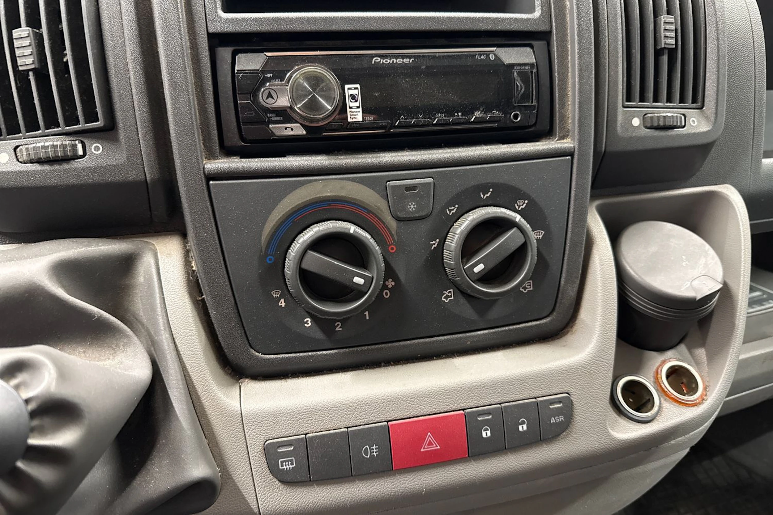 hopea Citroën Jumper 2011 kuva 18.