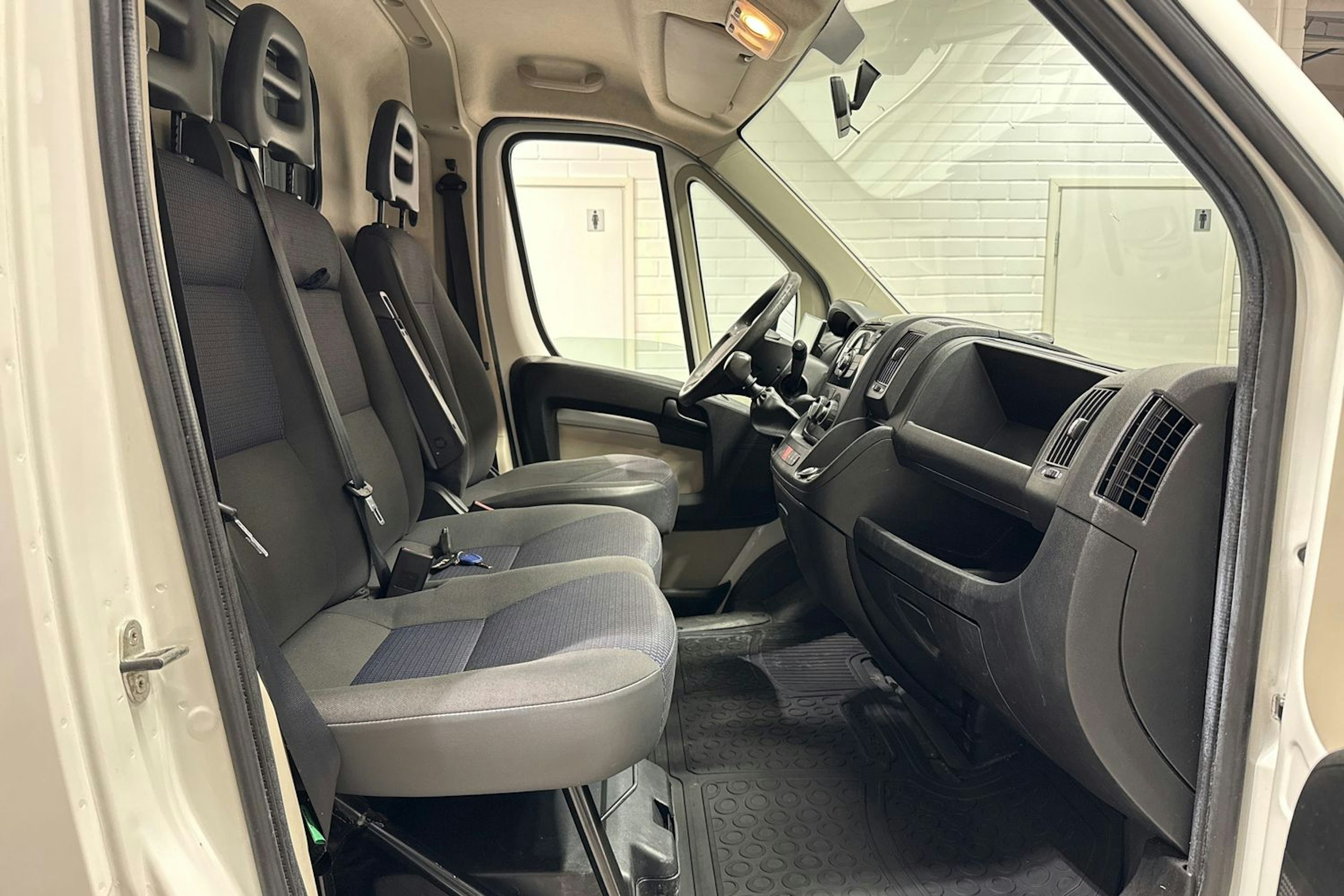 valkoinen Citroën Jumper 2012 kuva 10.