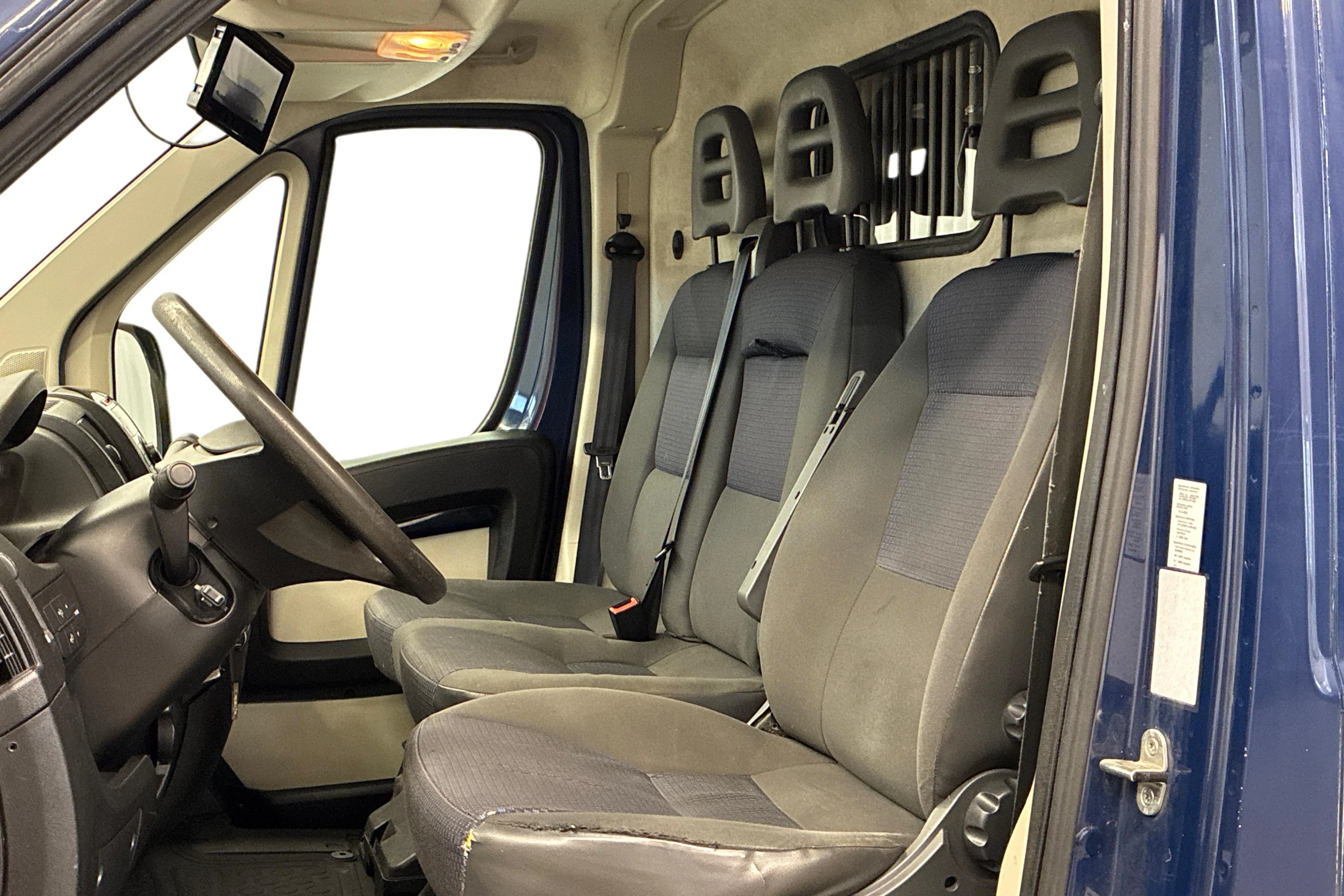 sininen Citroën Jumper 2014 kuva 7.