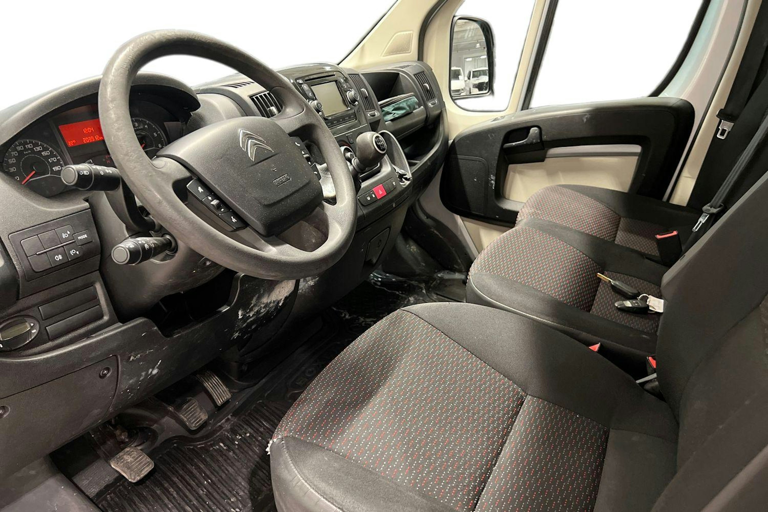 Hopea Citroën Jumper 2016 kuva 6.