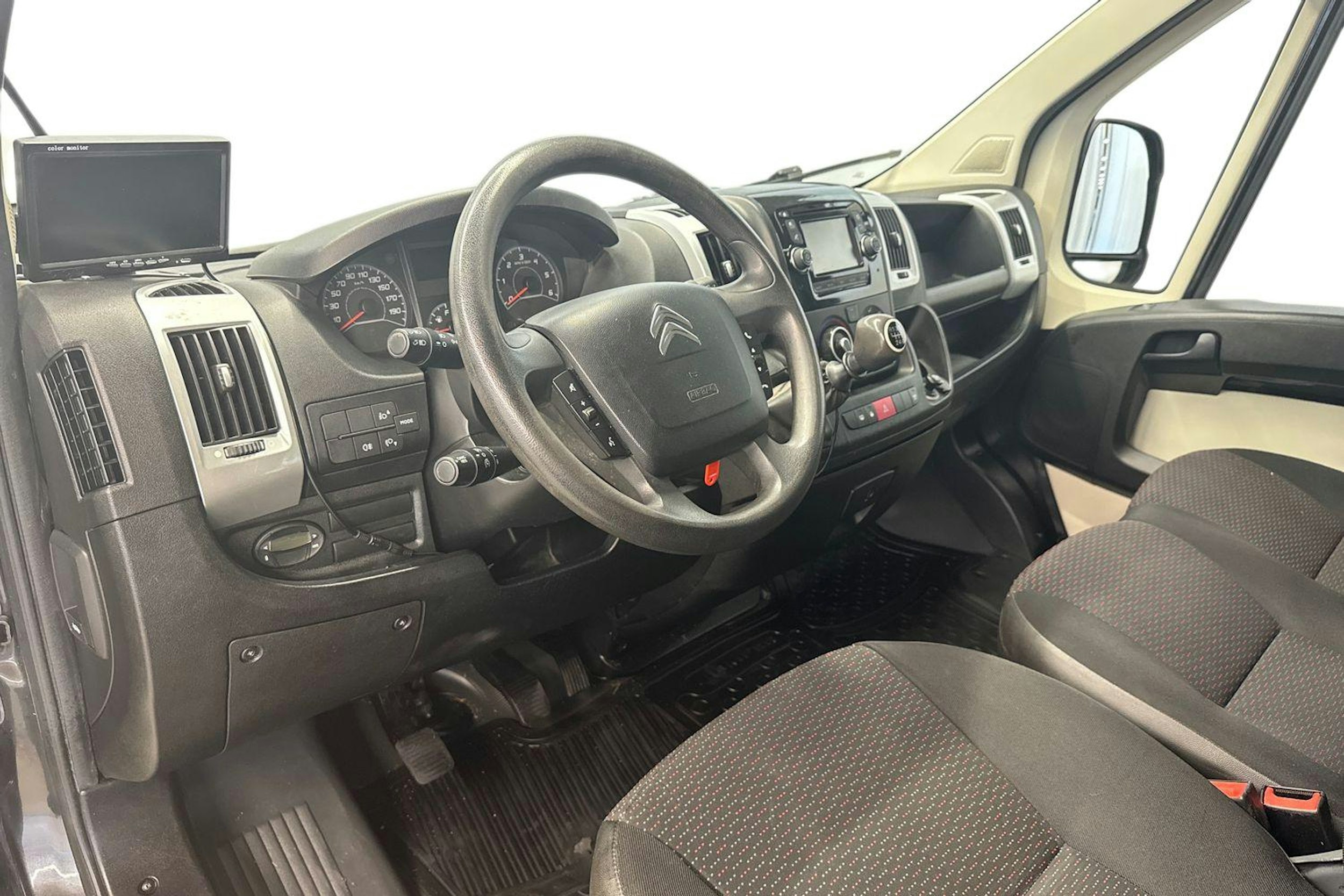 harmaa Citroën Jumper 2017 kuva 7.