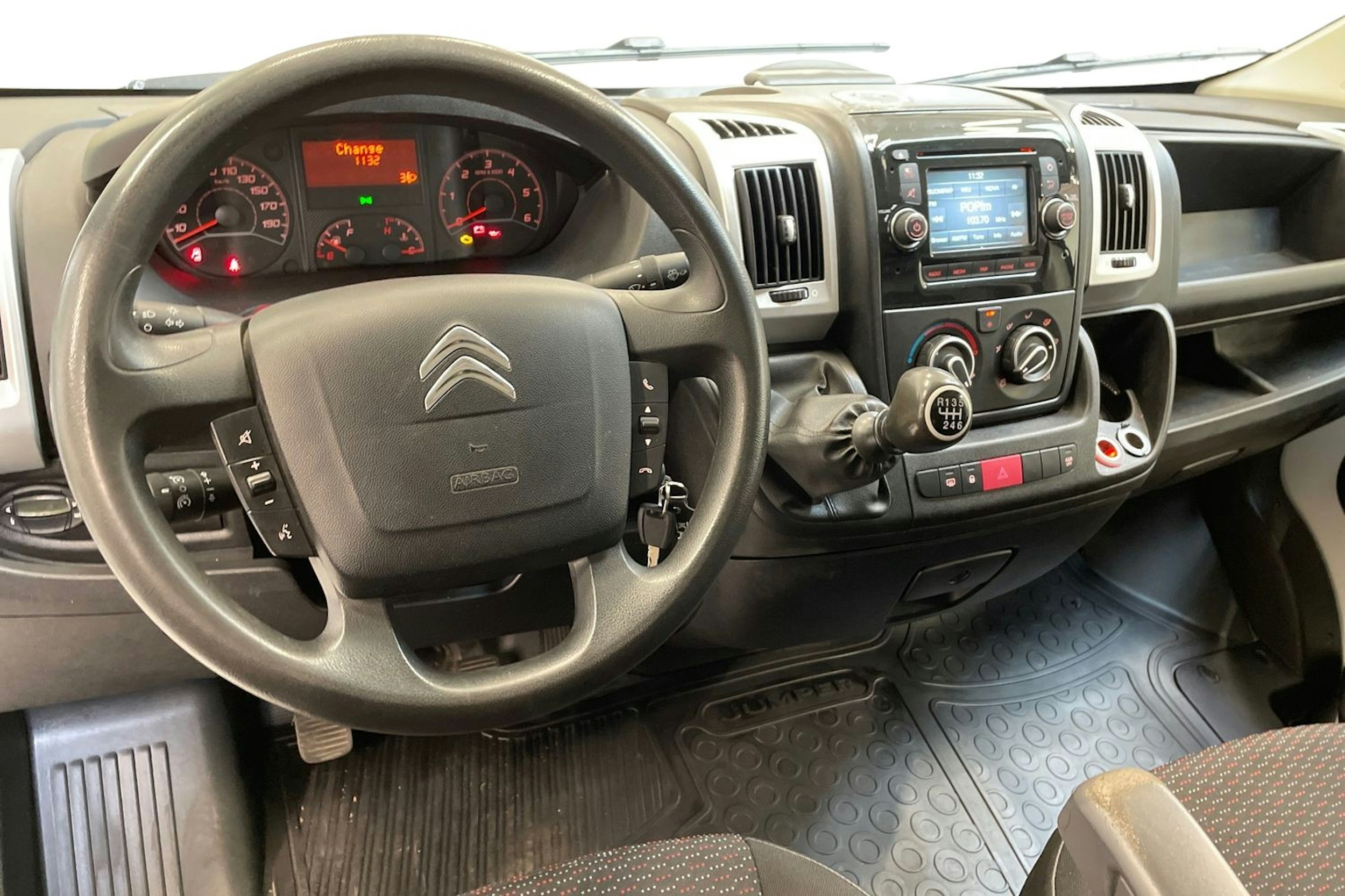 valkoinen Citroën Jumper 2018 kuva 9.