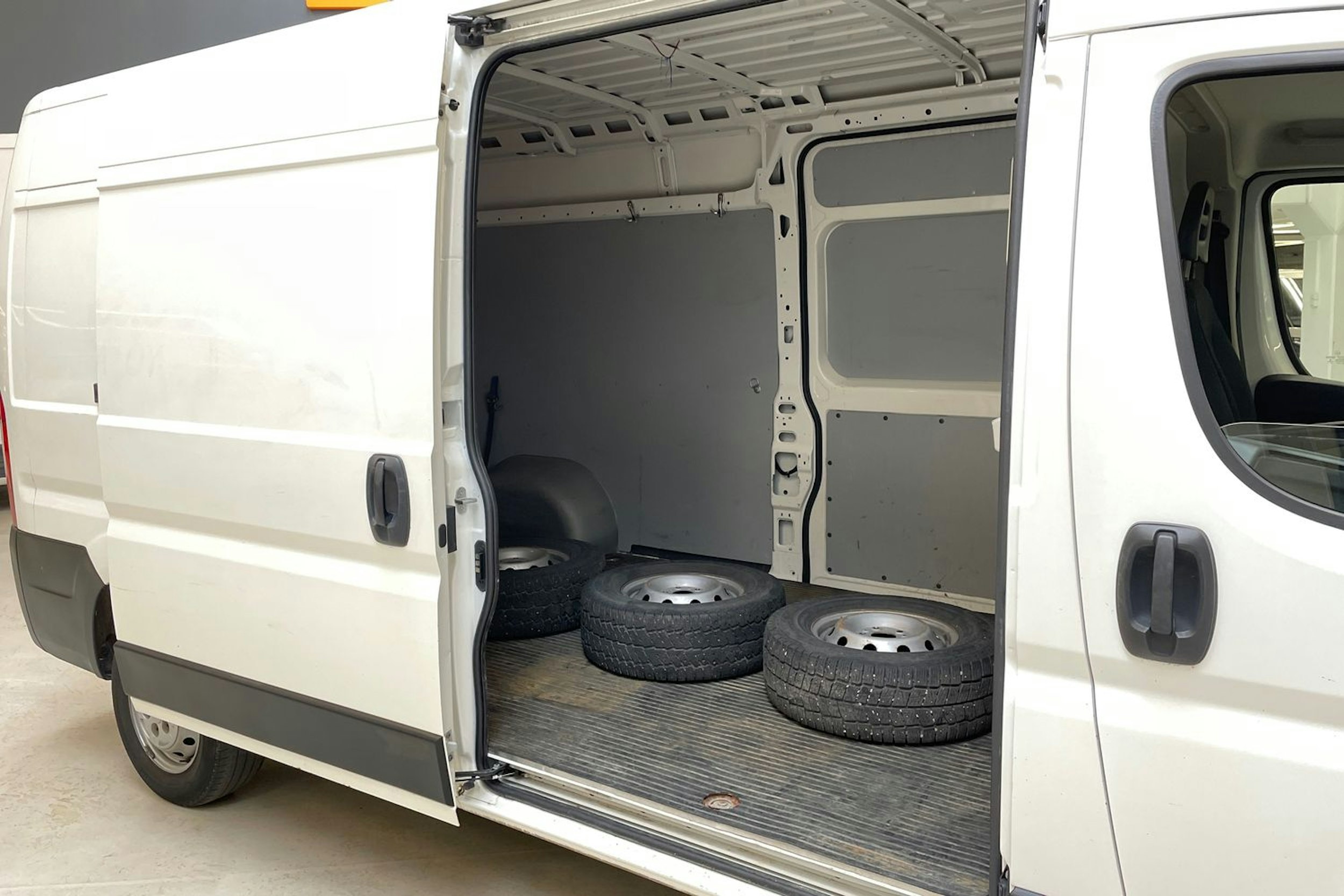 valkoinen Citroën Jumper 2018 kuva 13.
