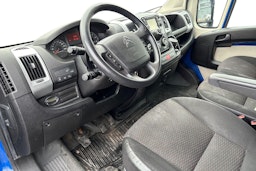 sininen Citroën Jumper 2018 kuva 3.