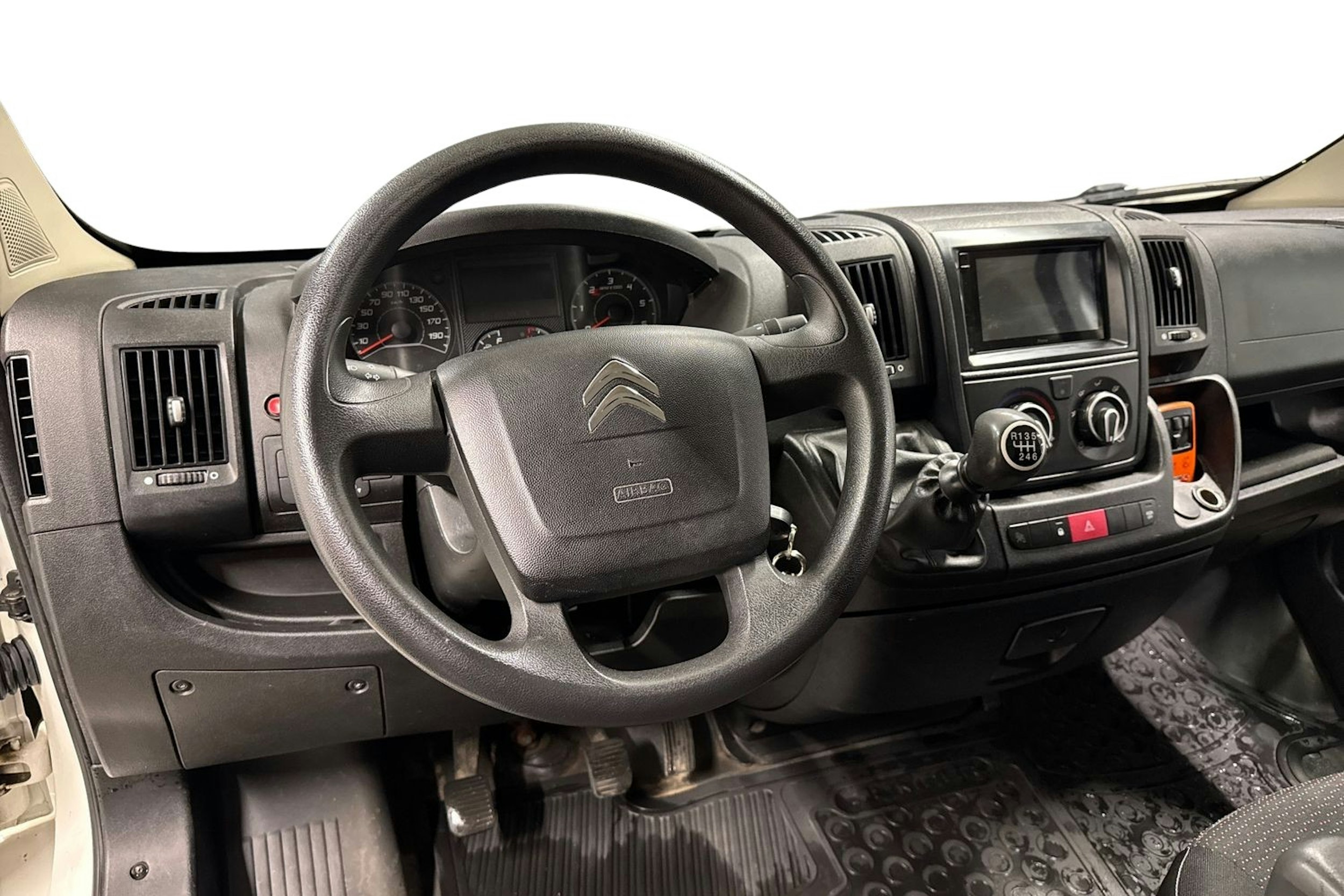 valkoinen Citroën Jumper 2018 kuva 9.