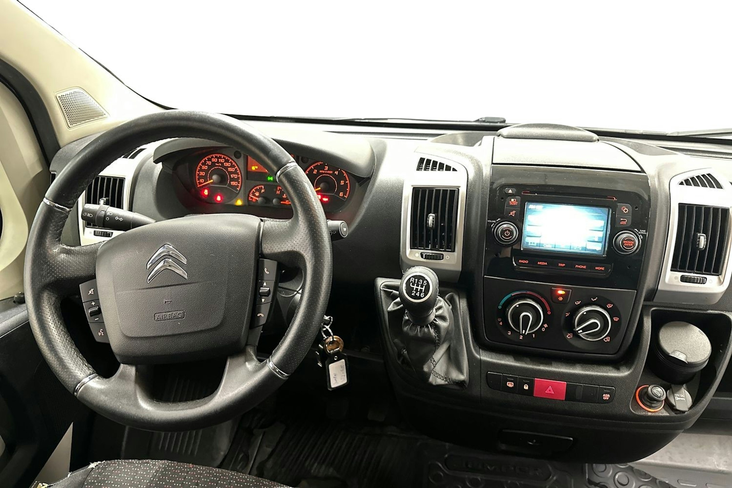 Harmaa Citroën Jumper 2019 kuva 9.