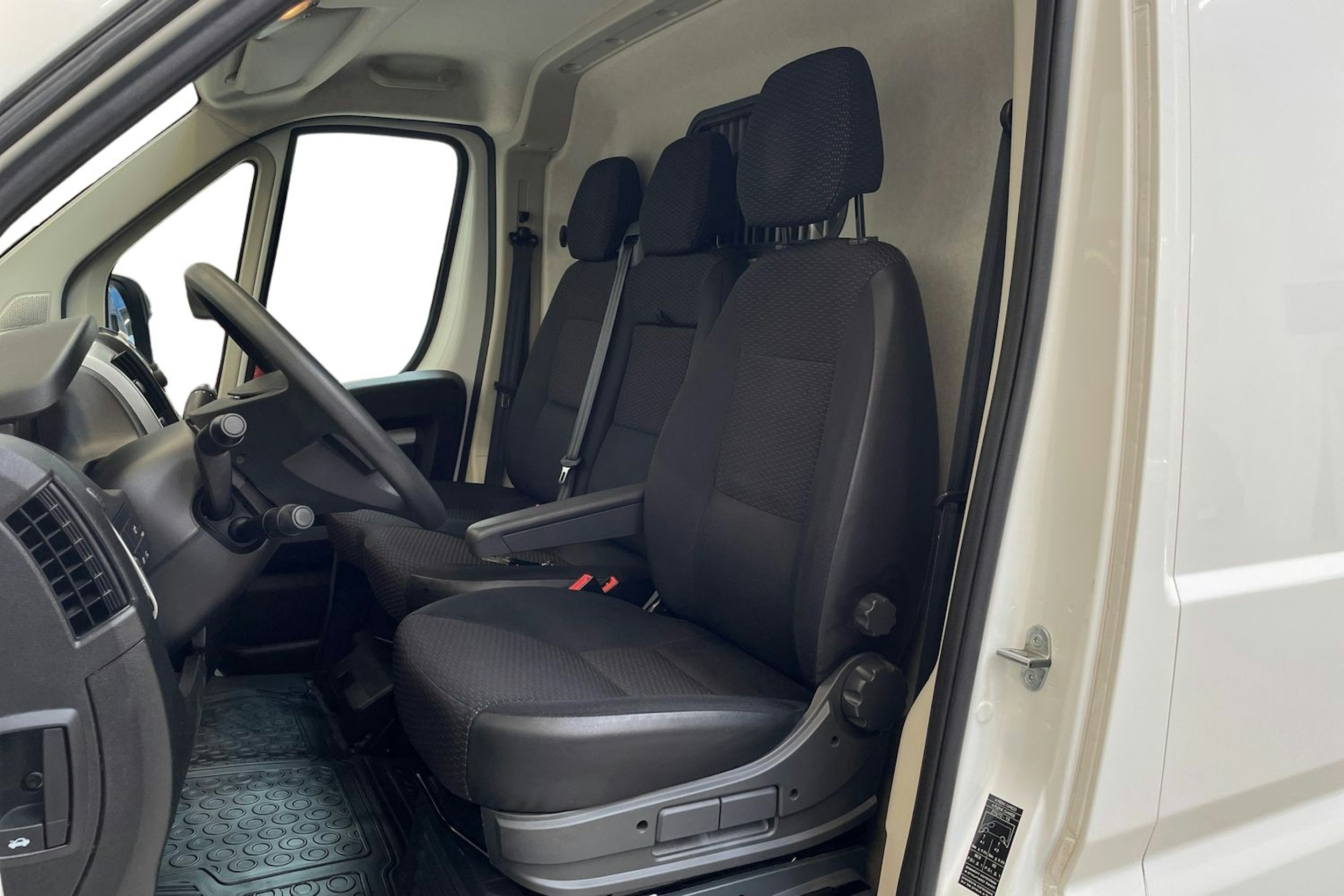 valkoinen Citroën Jumper 2020 kuva 7.