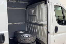 valkoinen Citroën Jumper 2020 kuva 24.