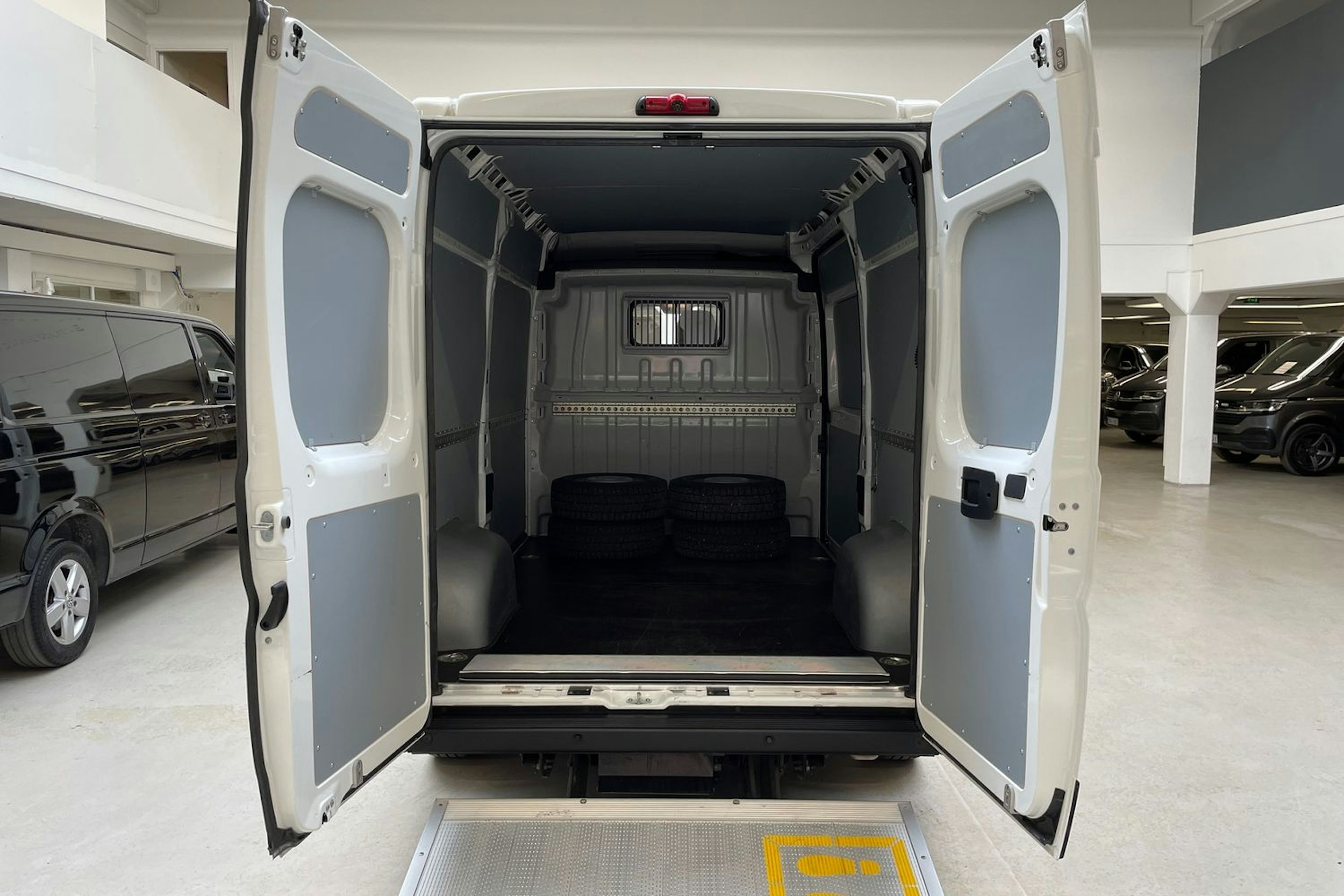 valkoinen Citroën Jumper 2020 kuva 25.