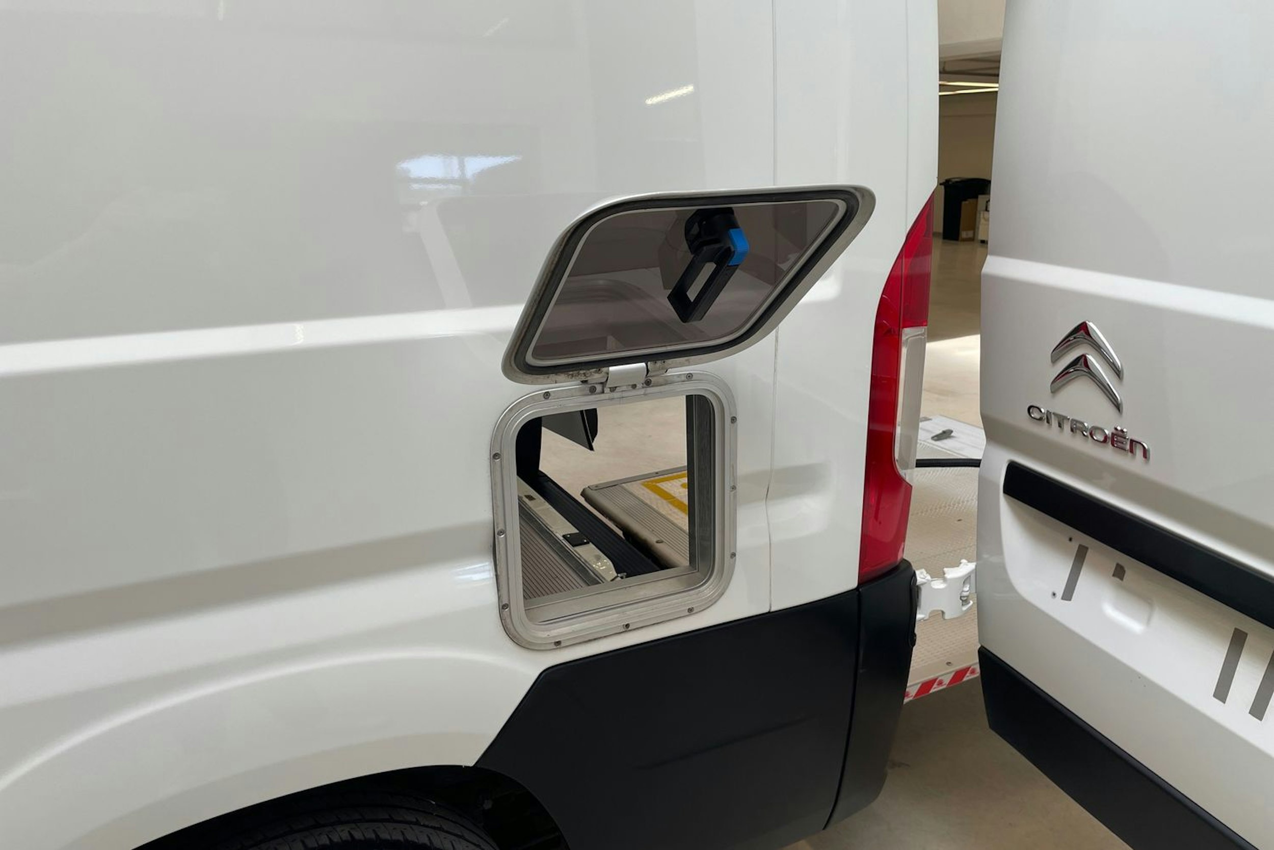 valkoinen Citroën Jumper 2020 kuva 29.