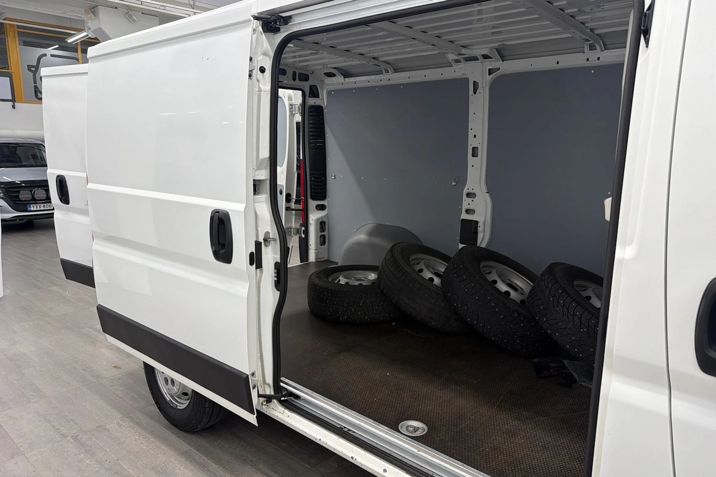 valkoinen Citroën Jumper 2021 kuva 10.