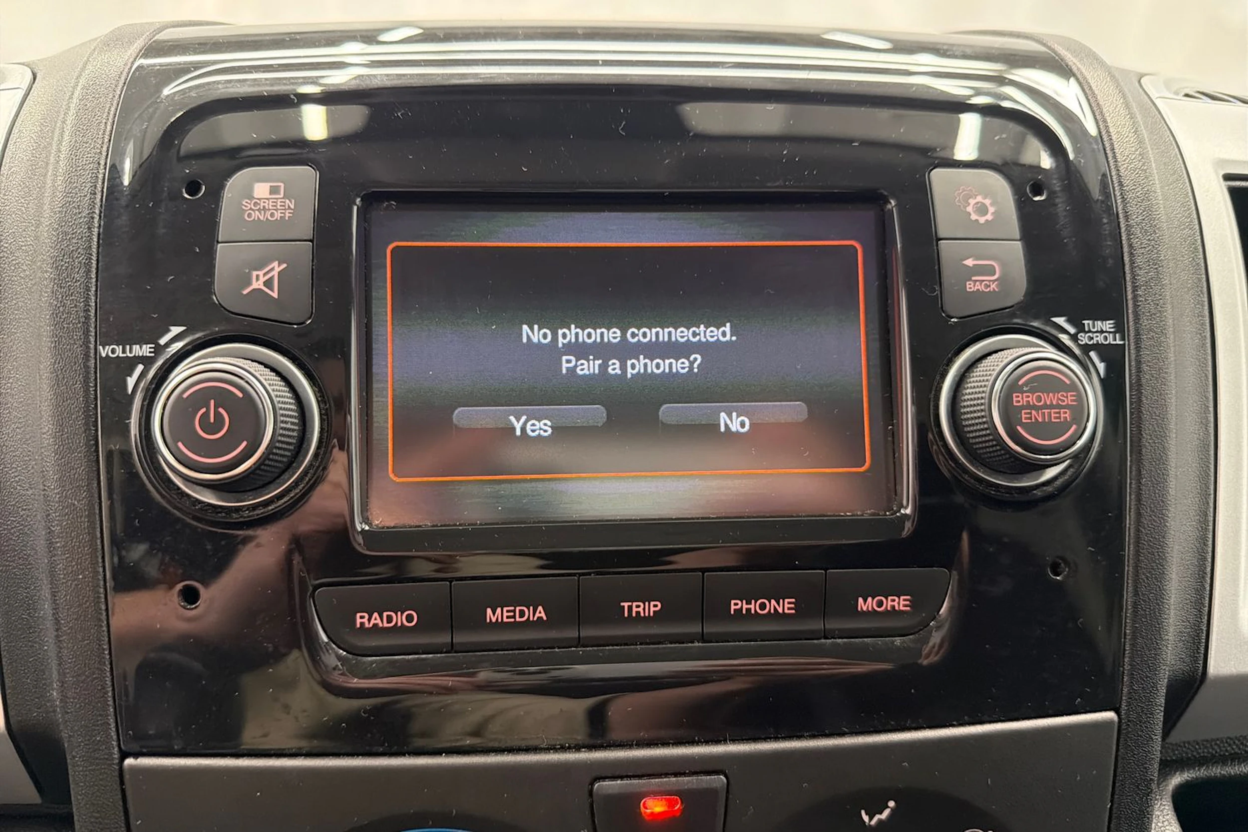 valkoinen Citroën Jumper 2021 kuva 15.