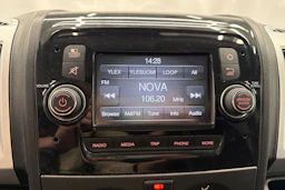 valkoinen Citroën Jumper 2021 kuva 16.