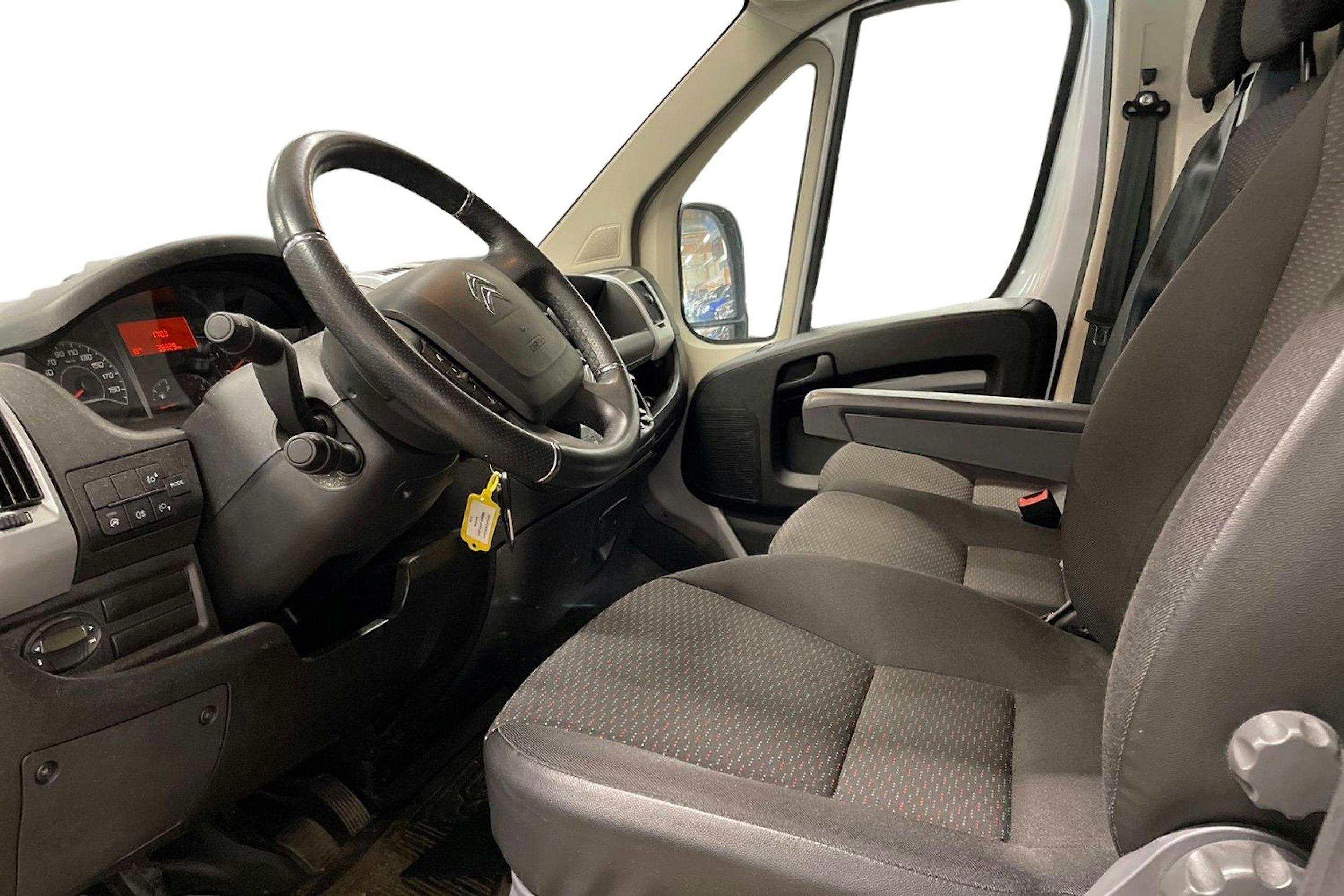 harmaa Citroën Jumper 2021 kuva 3.