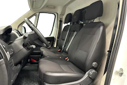 valkoinen Citroën Jumper 2021 kuva 8.