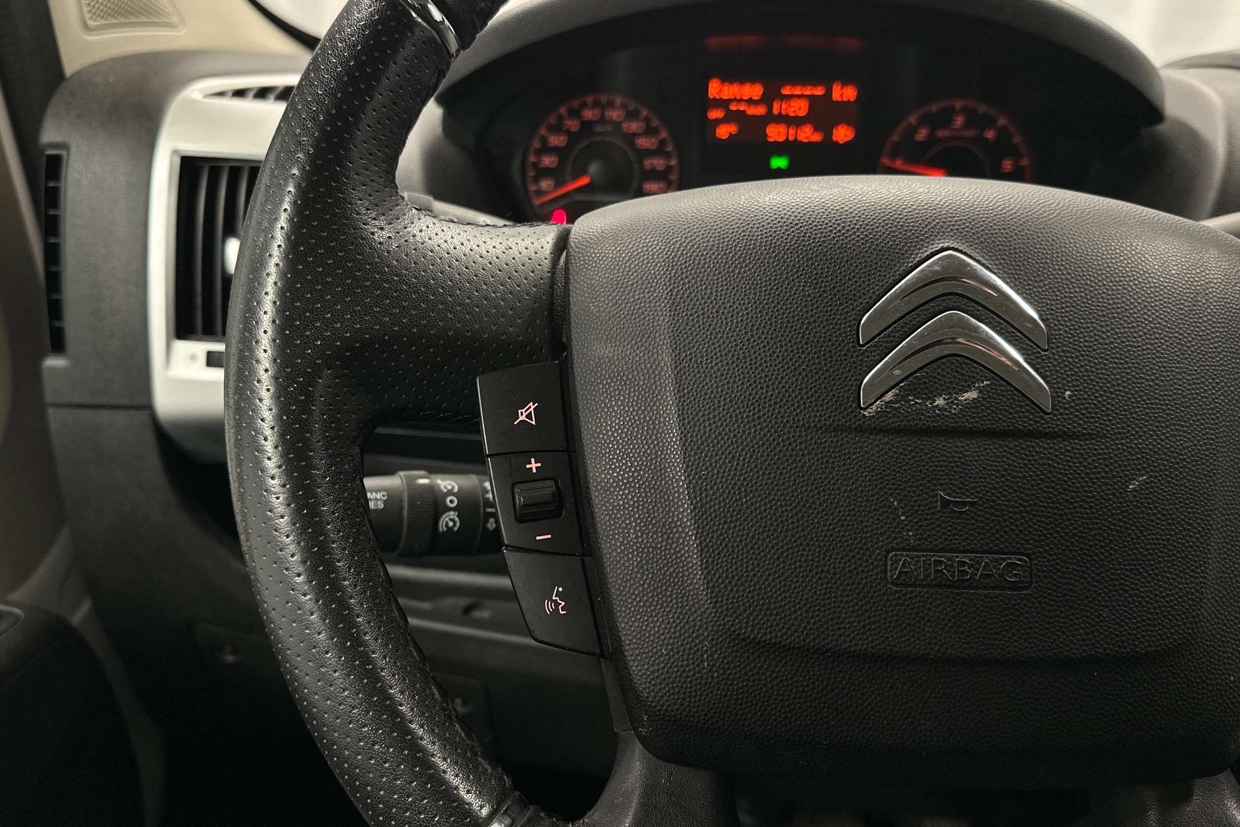 valkoinen Citroën Jumper 2021 kuva 11.