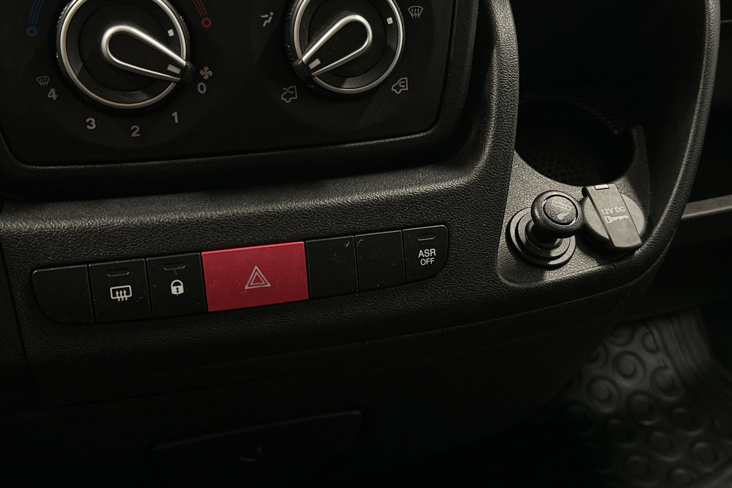 valkoinen Citroën Jumper 2021 kuva 23.