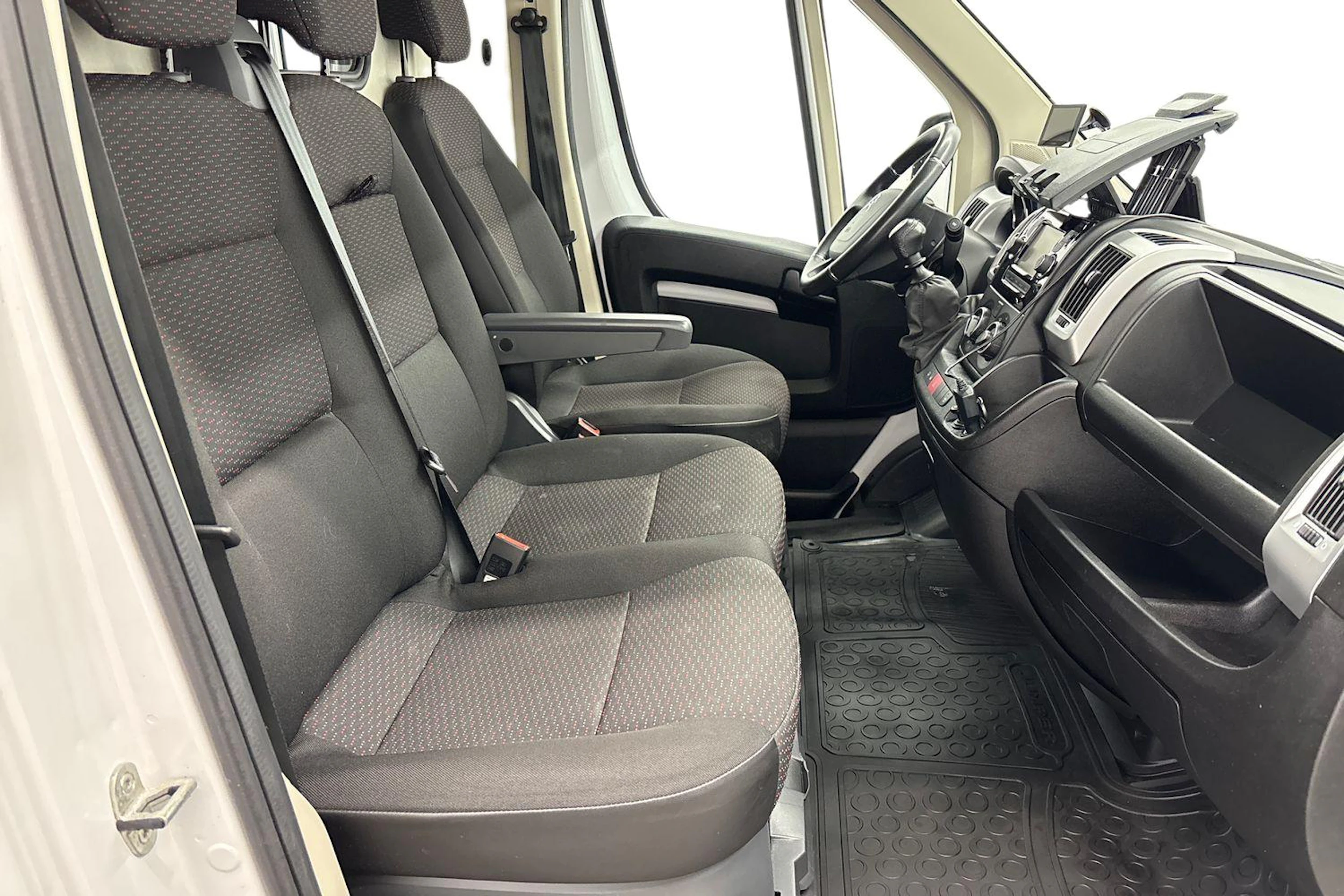 valkoinen Citroën Jumper 2023 kuva 11.