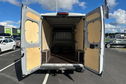 harmaa Citroën Jumper 2025 kuva 5.