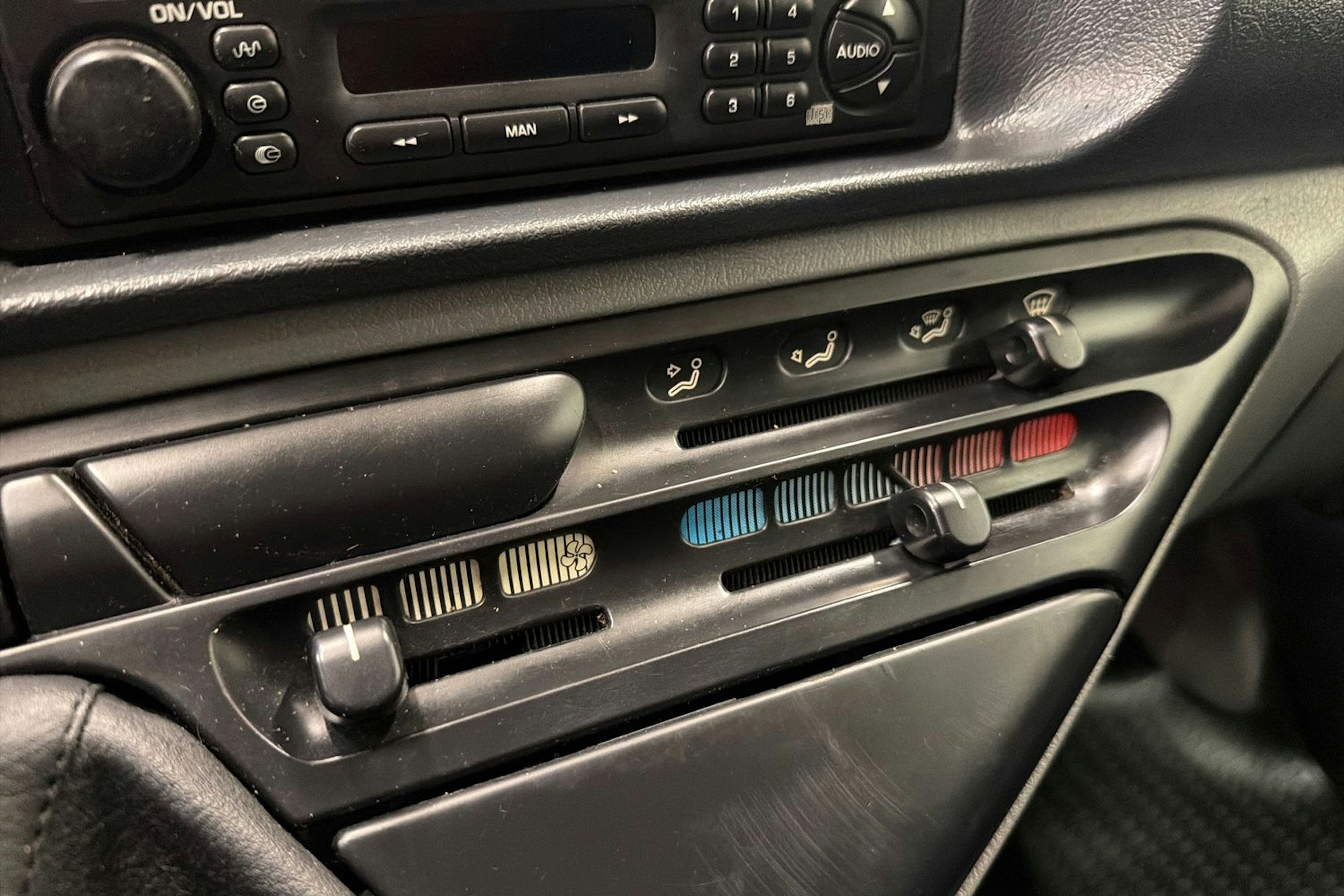 punainen Citroën Jumpy 2005 kuva 13.