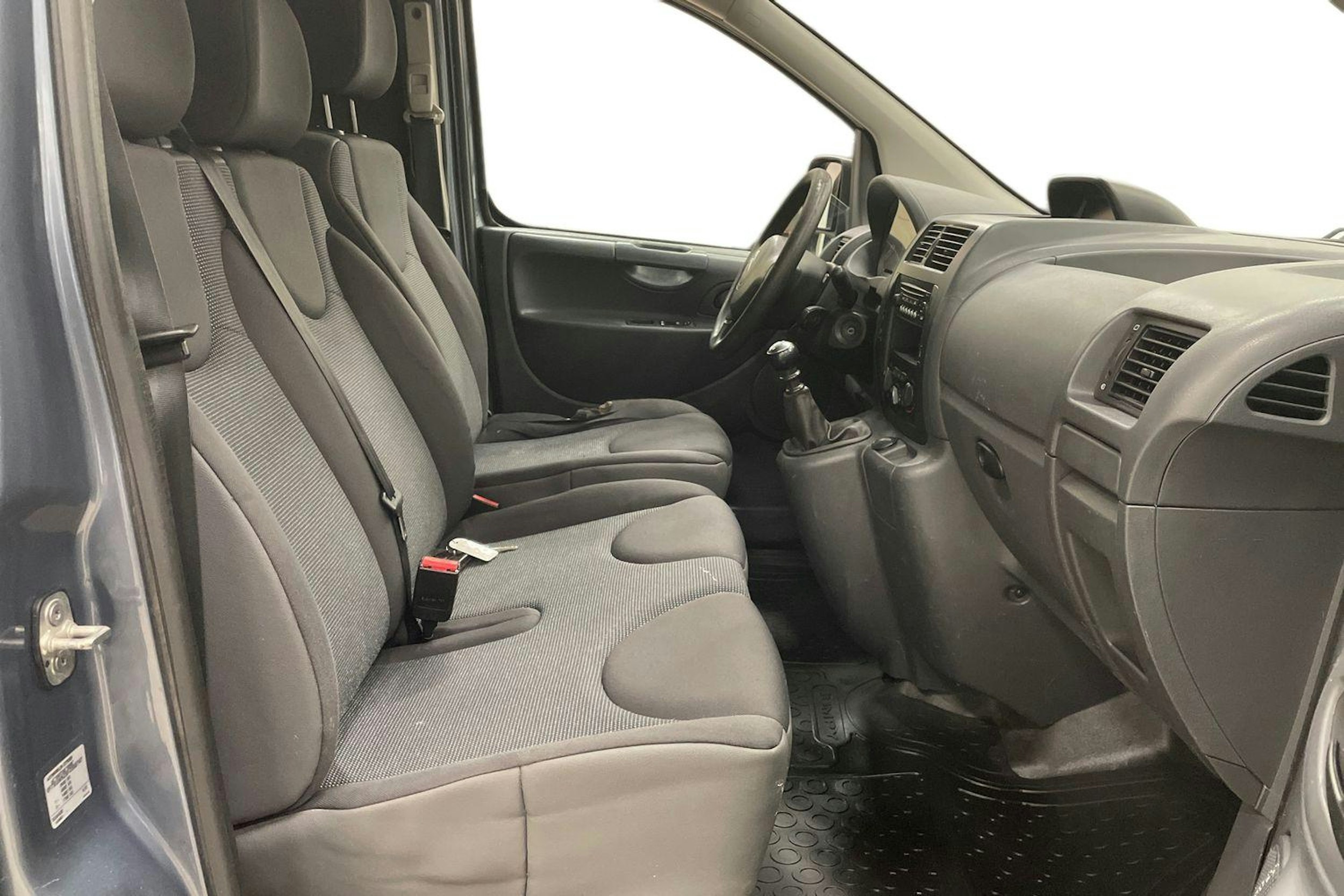harmaa Citroën Jumpy 2016 kuva 10.