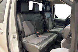 valkoinen Citroën Jumpy 2016 kuva 8.