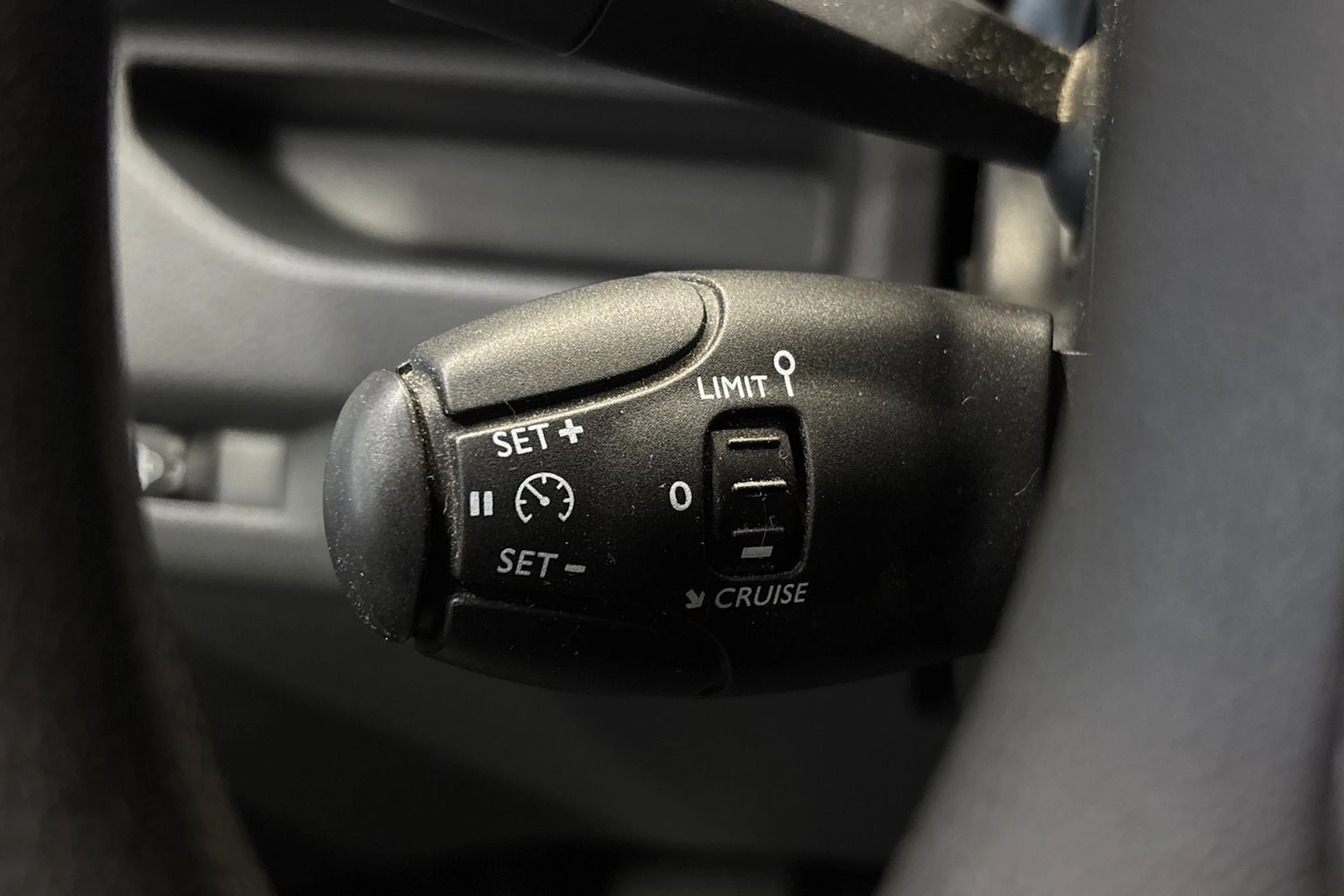 valkoinen Citroën Jumpy 2016 kuva 11.