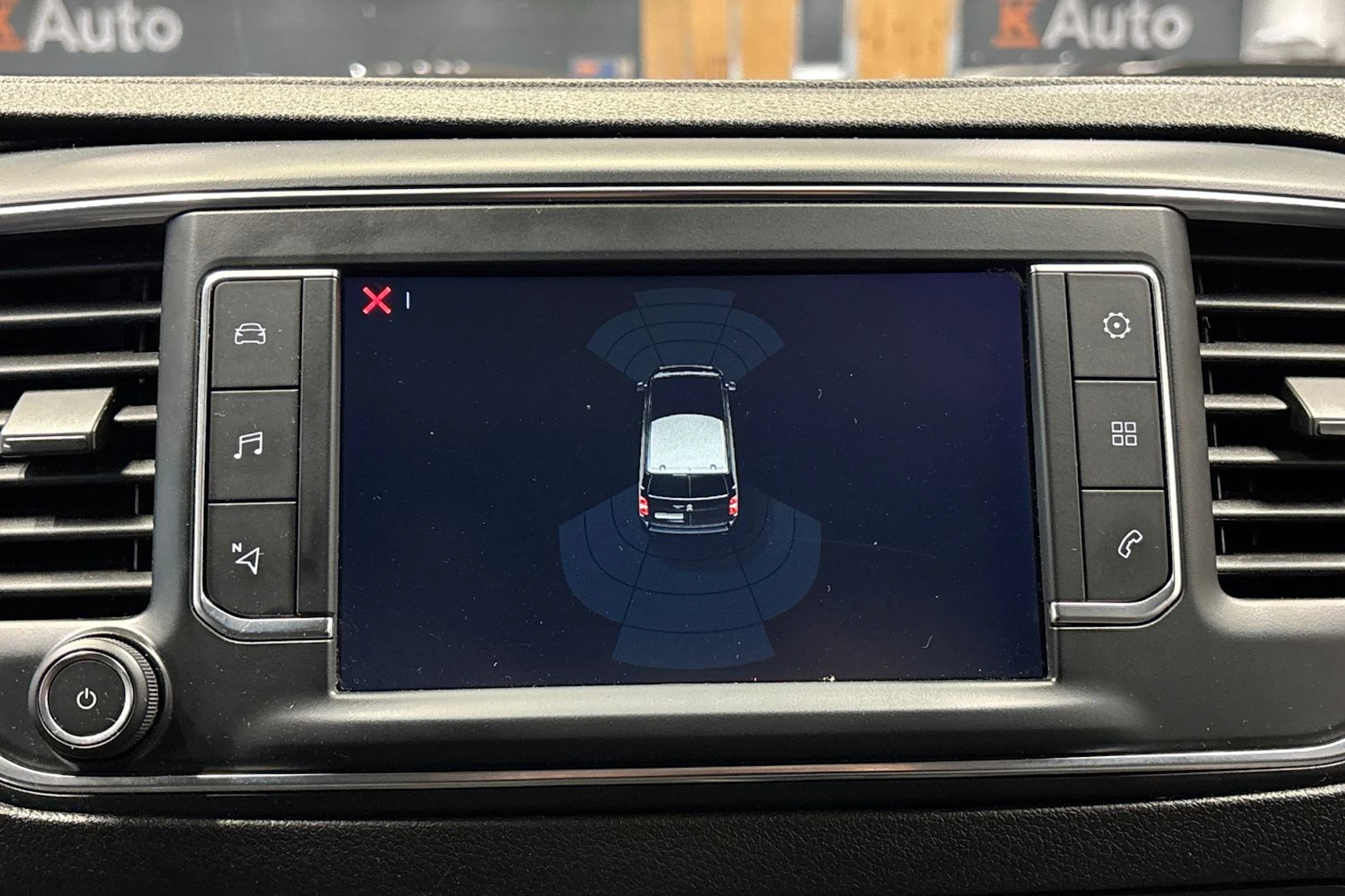 valkoinen Citroën Jumpy 2016 kuva 19.