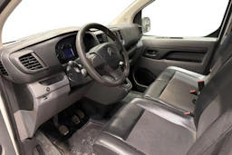 Valkoinen Citroën Jumpy 2016 kuva 3.