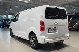 Valkoinen Citroën Jumpy 2016 kuva 22.