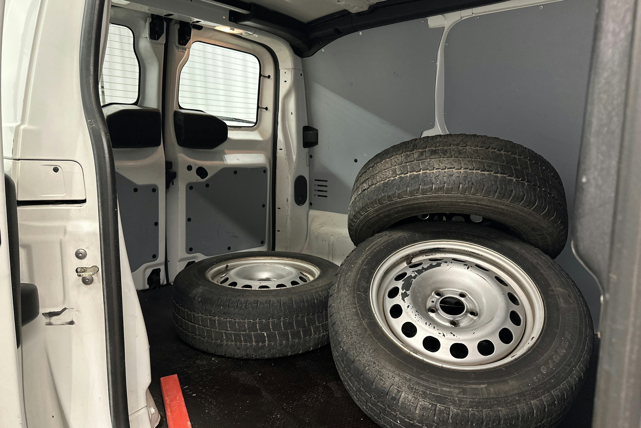 valkoinen Citroën Jumpy 2017 kuva 21.