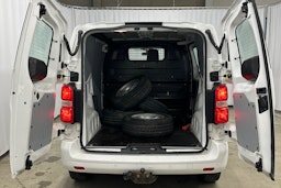 valkoinen Citroën Jumpy 2017 kuva 22.