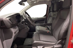 punainen Citroën Jumpy 2018 kuva 8.