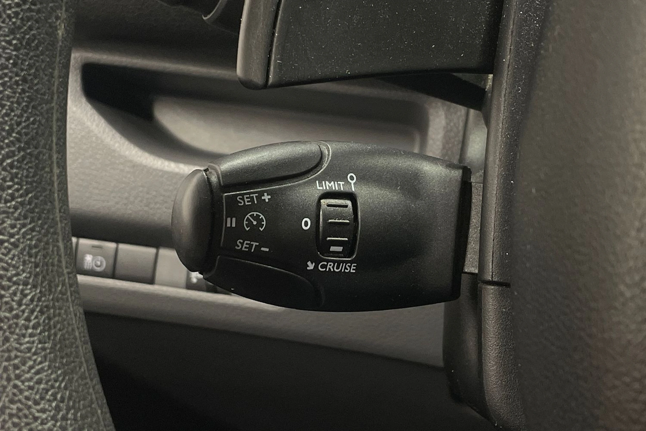 punainen Citroën Jumpy 2018 kuva 16.