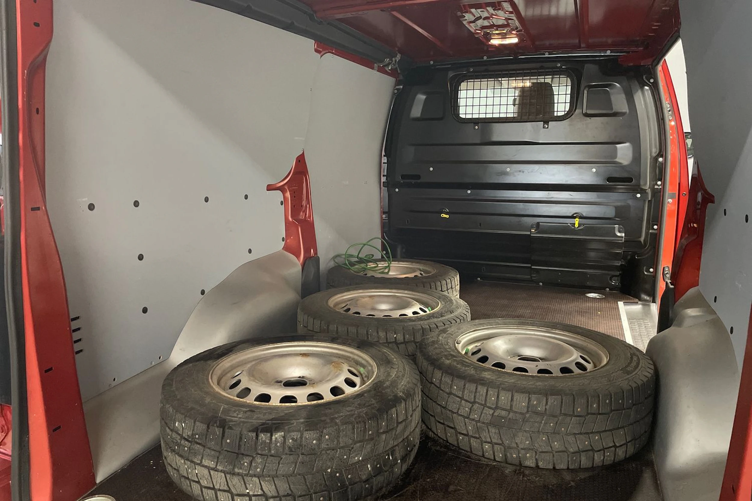 punainen Citroën Jumpy 2018 kuva 24.