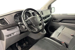 valkoinen Citroën Jumpy 2019 kuva 8.