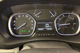 valkoinen Citroën Jumpy 2019 kuva 27.