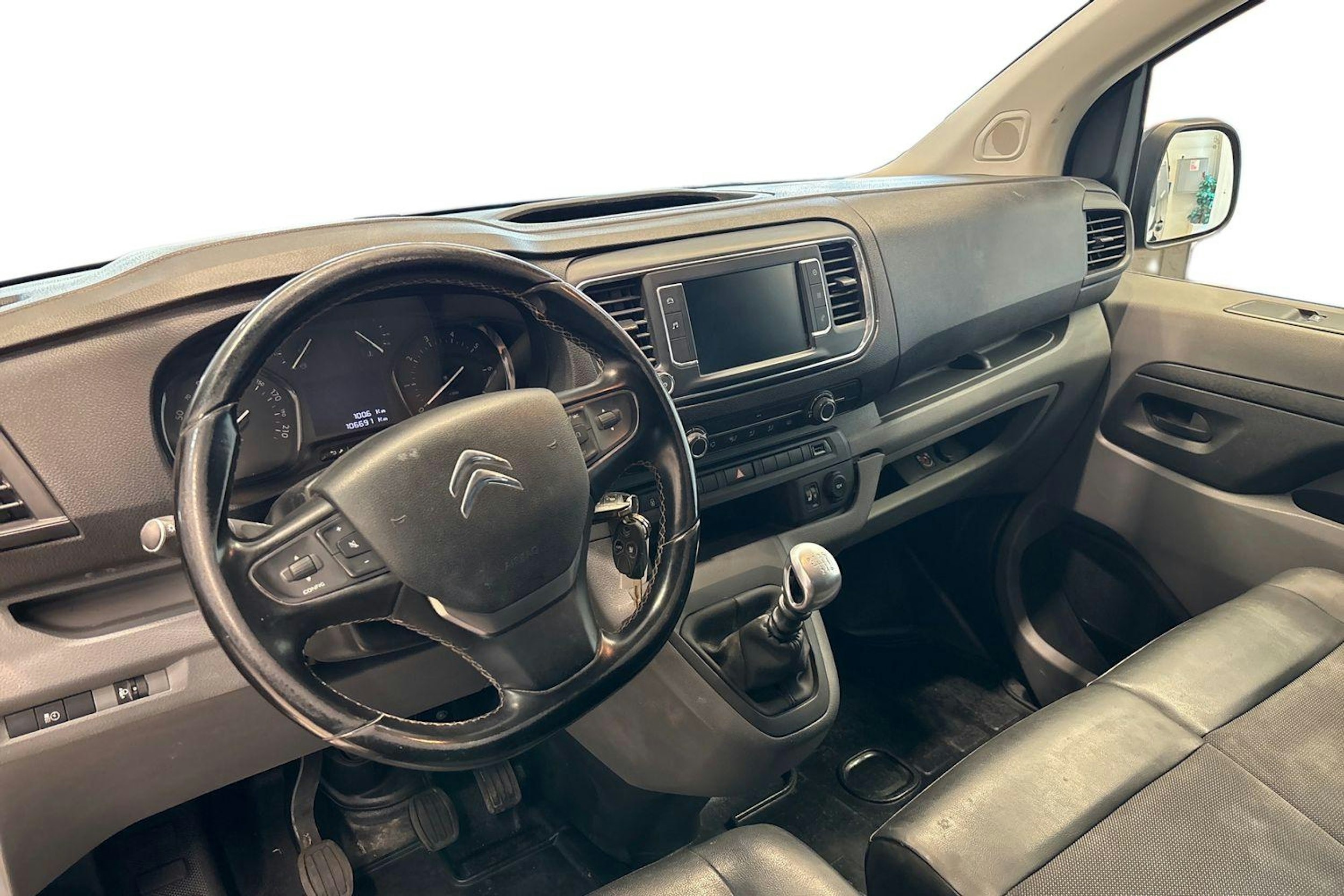 Musta Citroën Jumpy 2020 kuva 7.