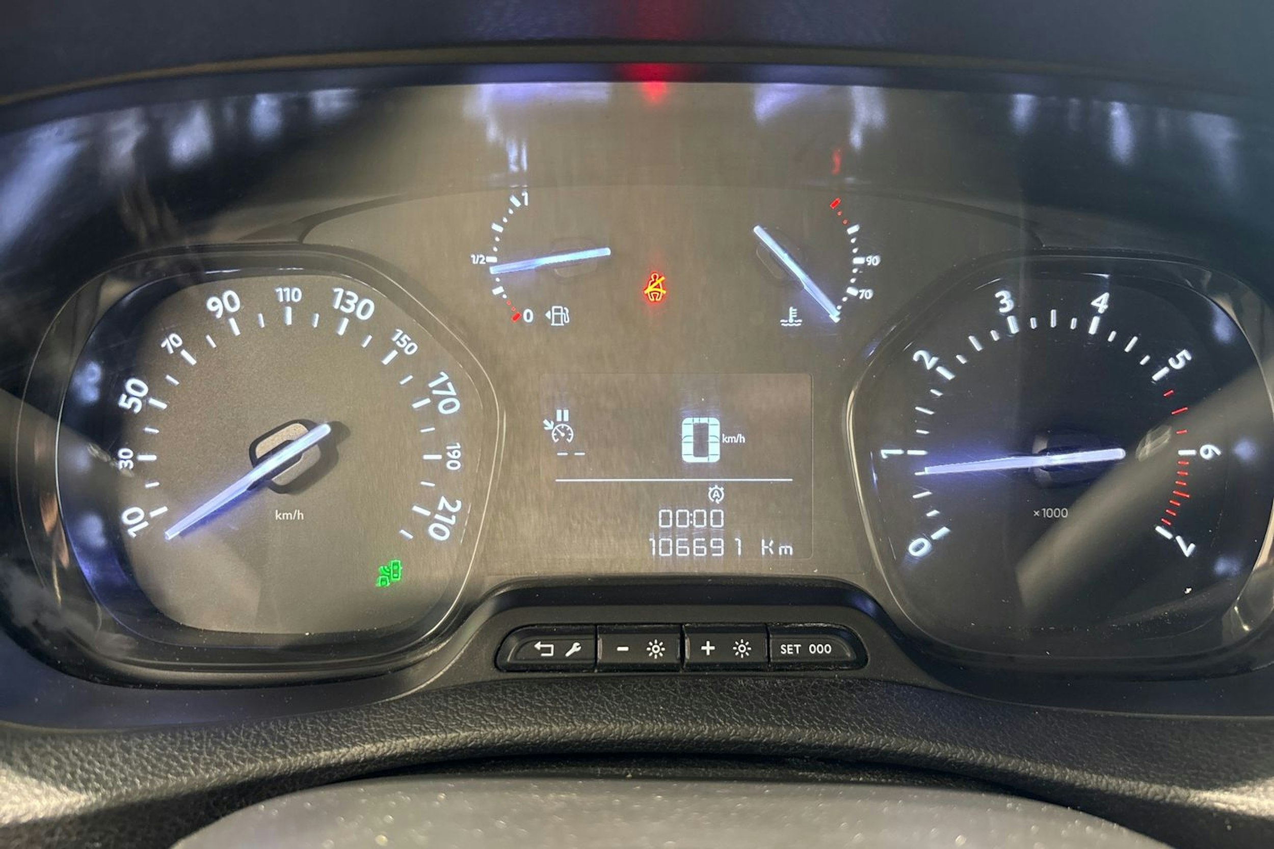 Musta Citroën Jumpy 2020 kuva 15.