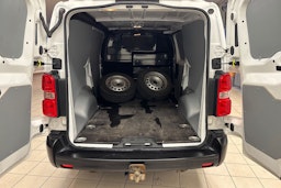 valkoinen Citroën Jumpy 2021 kuva 16.