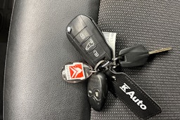 valkoinen Citroën Jumpy 2021 kuva 26.