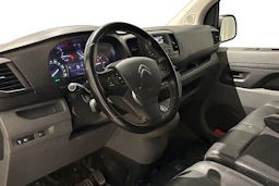 valkoinen Citroën Jumpy 2020 kuva 8.