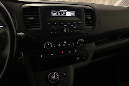 valkoinen Citroën Jumpy 2020 kuva 20.