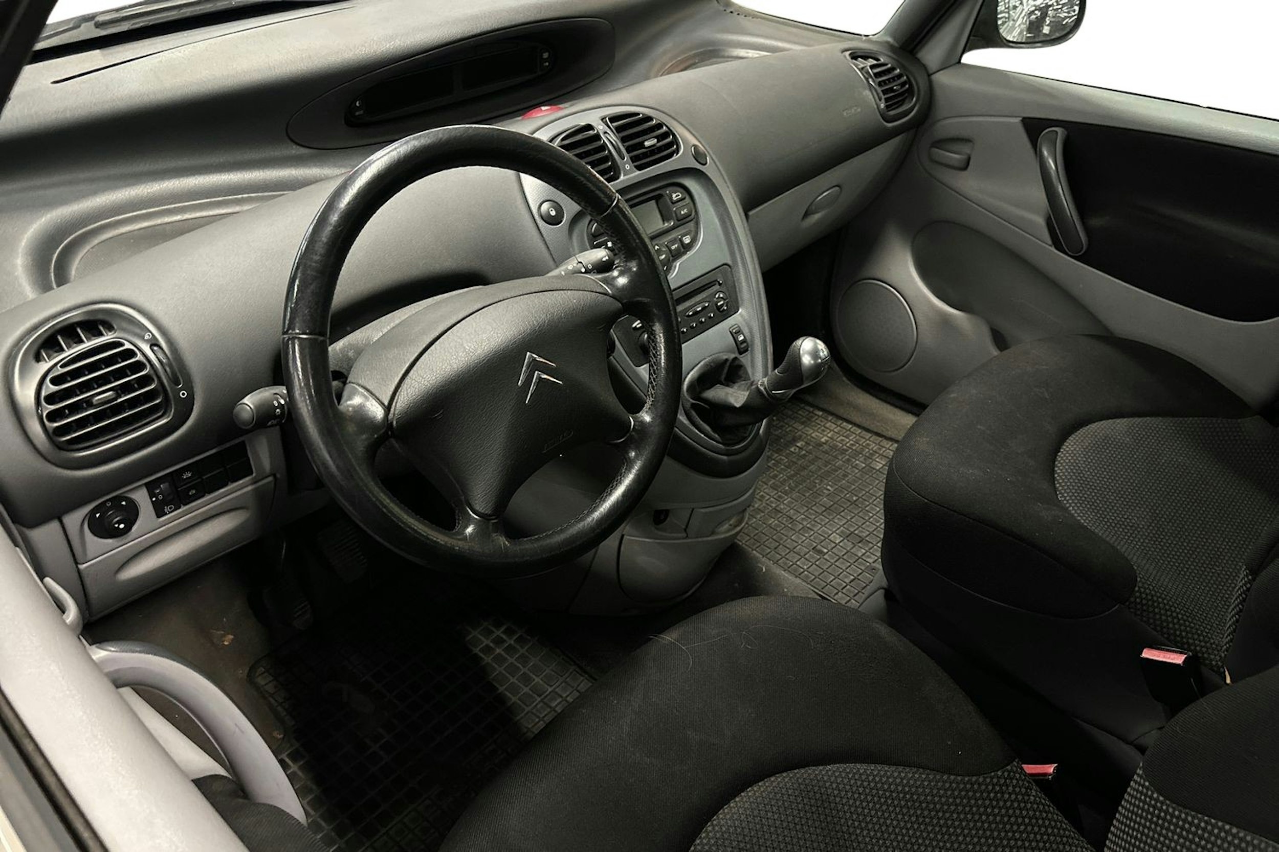 Ruskea (beige) Citroën PICASSO 2007 kuva 3.